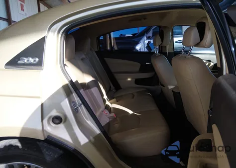 2011 Chrysler 200 Limited from USA, damaged, VIN 1C3BC2FG2BN519934